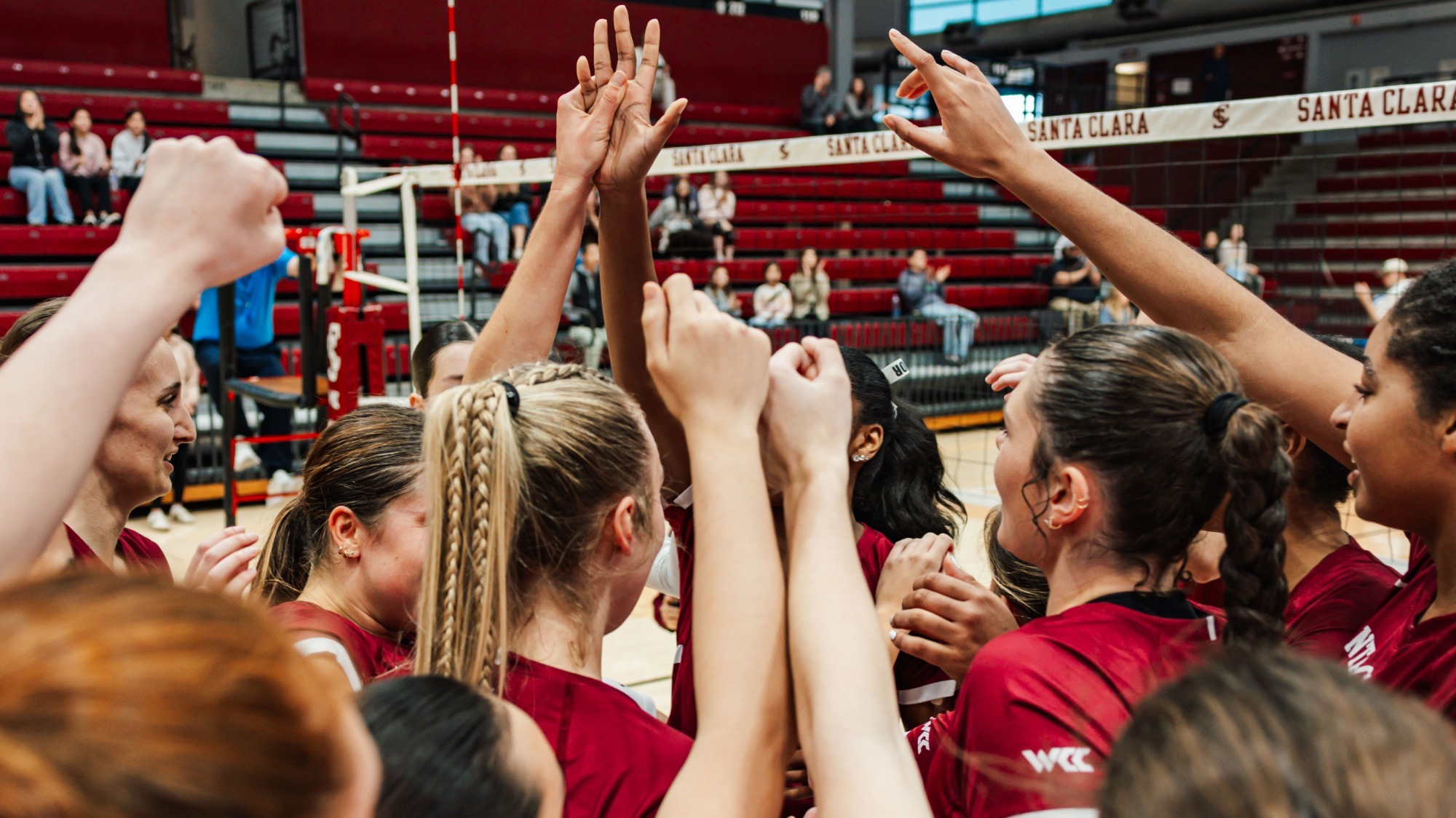 VB Team Huddle vs Seattle 11-29-2025