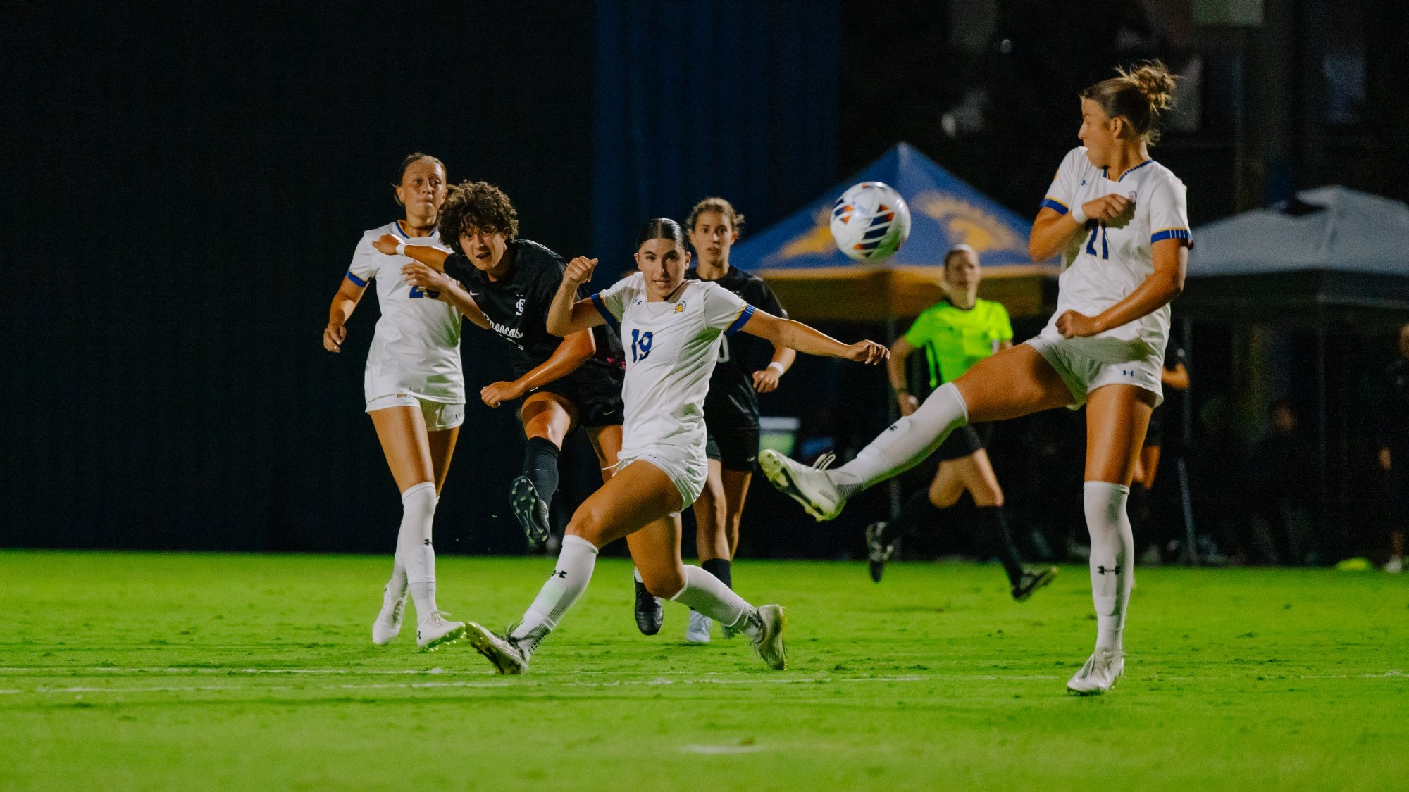 AJT_2628 women's soccer