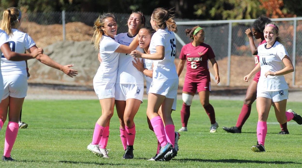 Lexi ZandonellaArasa 2022 Women's Soccer Sonoma State University