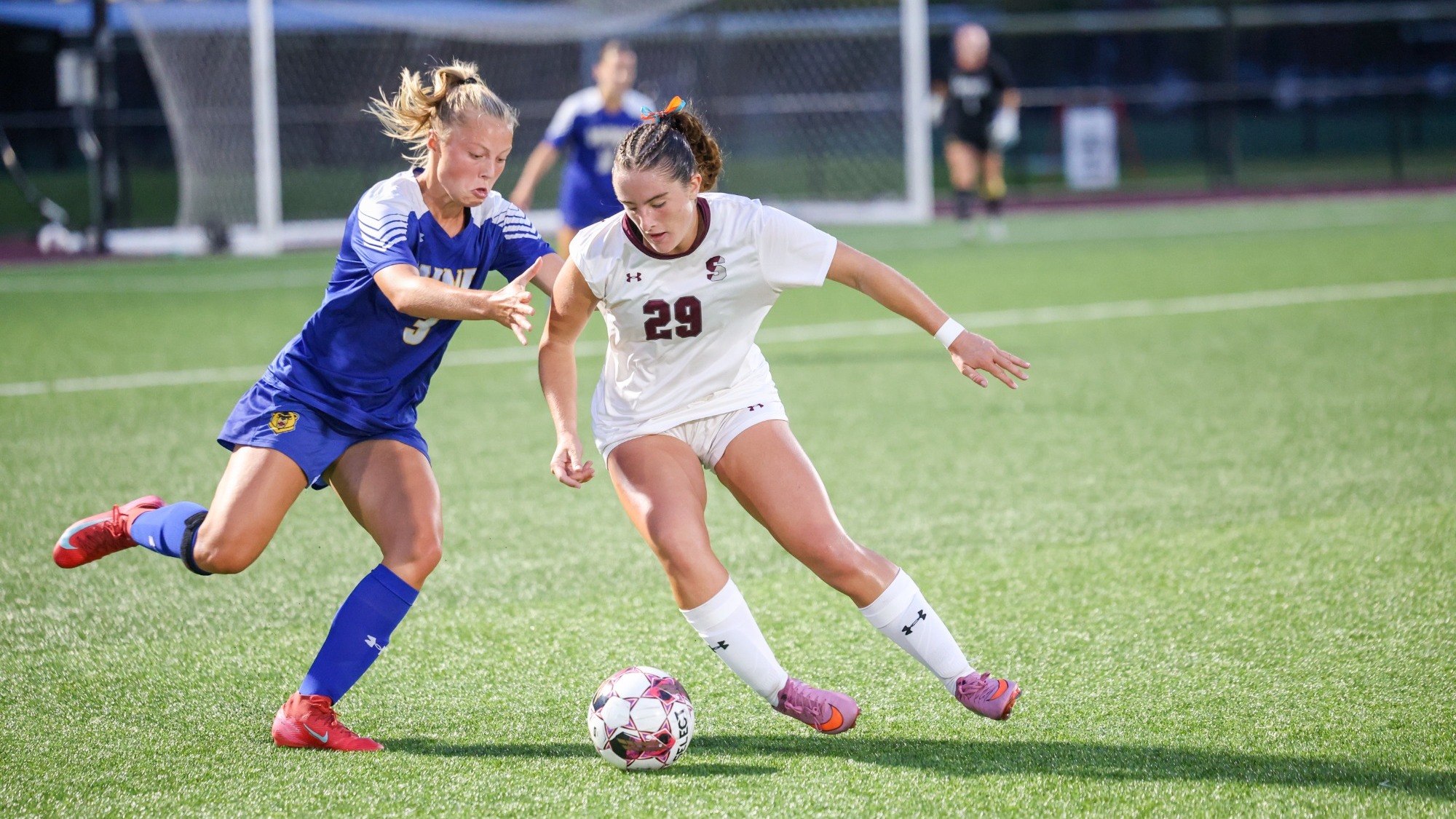 wsoc vs une