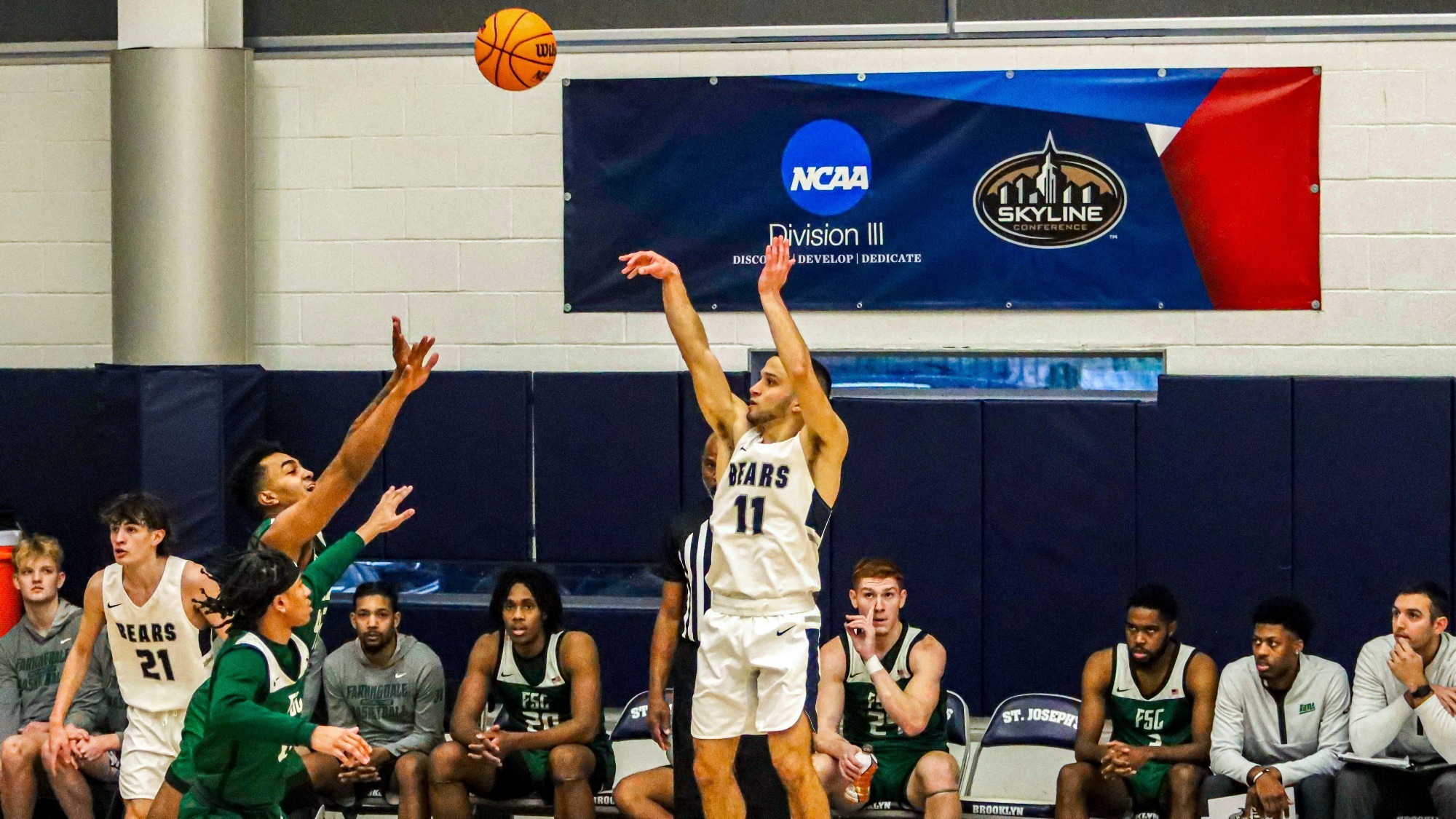 Reno; Sirakis Power Men’s Basketball’s Offense in Win Over St. Joseph’s