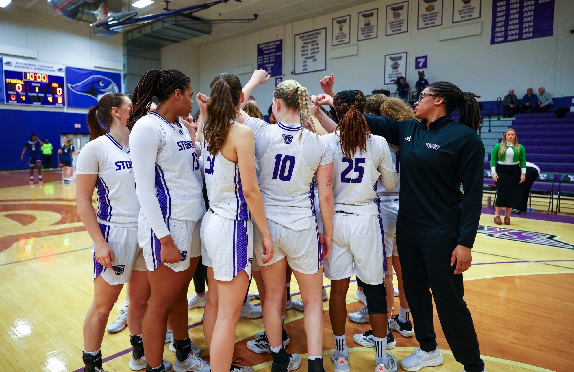 Women's Basketball Huddle