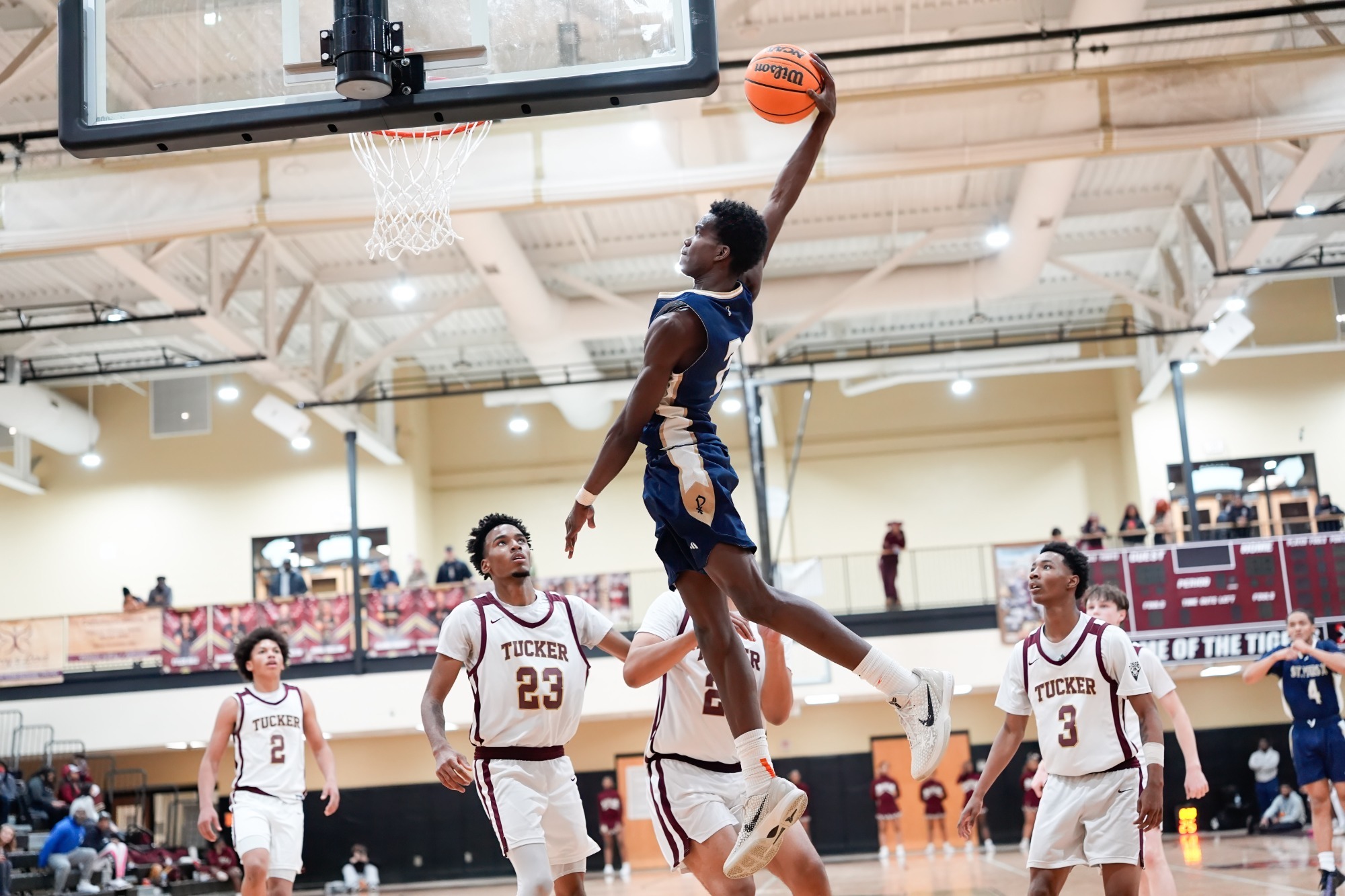 Harris Reynolds 16x9 Dunk vs Tucker