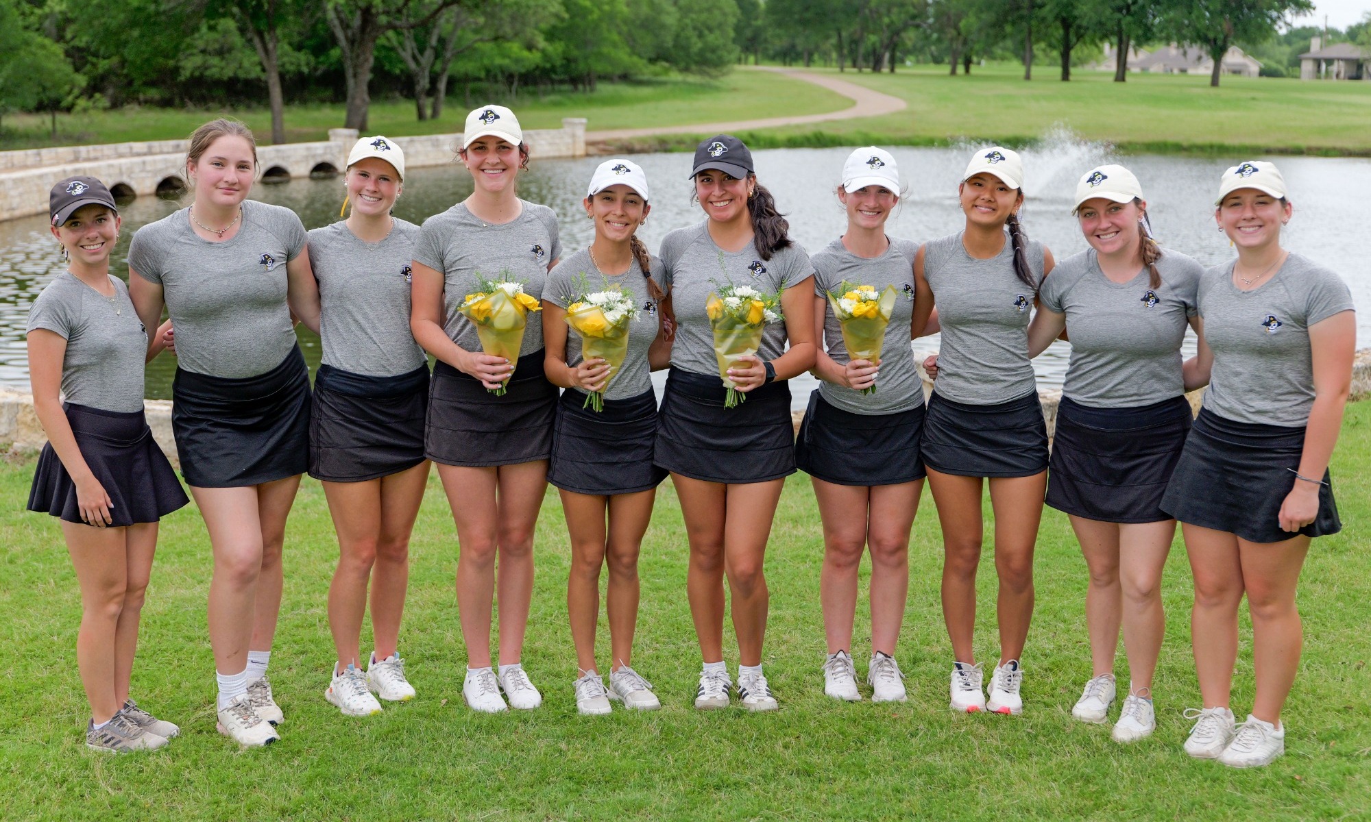 Women's golf team photo