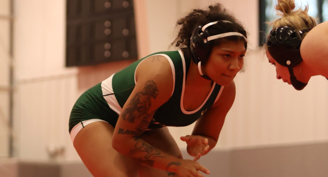 Erin Martin and the Dragons defeated Albion.