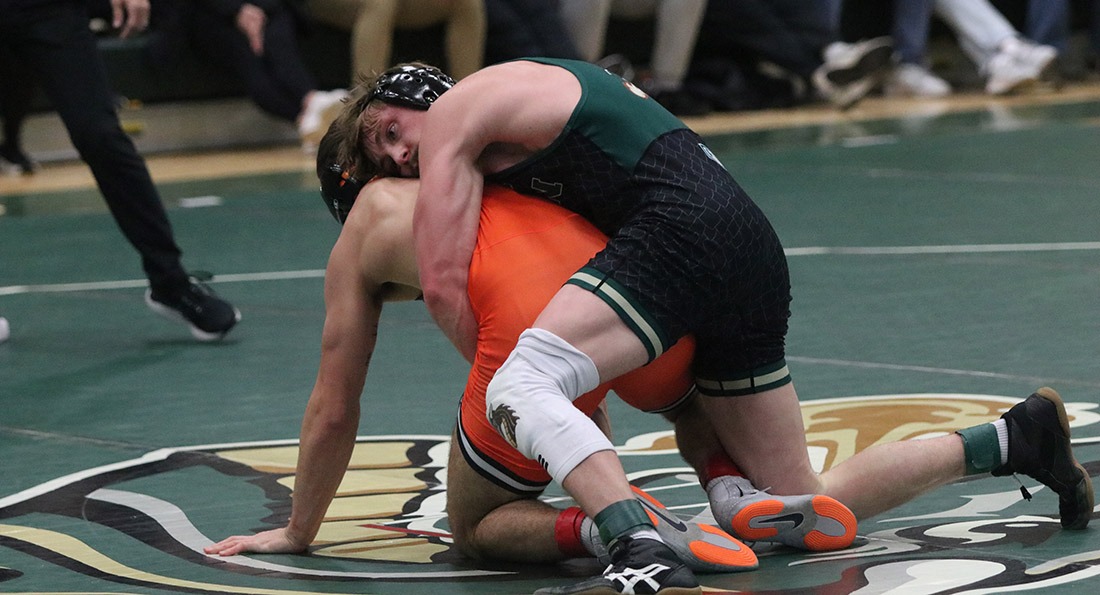 Tiffin remained unbeaten in the conference with a win over Findlay.