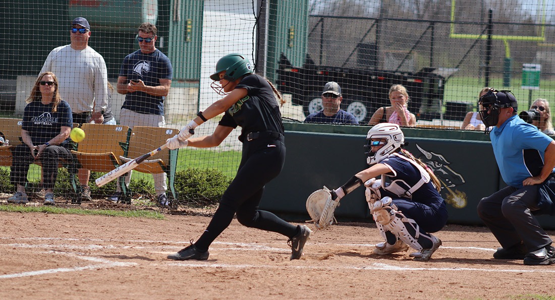 Tiffin University swept Hillsdale in convincing fashion.