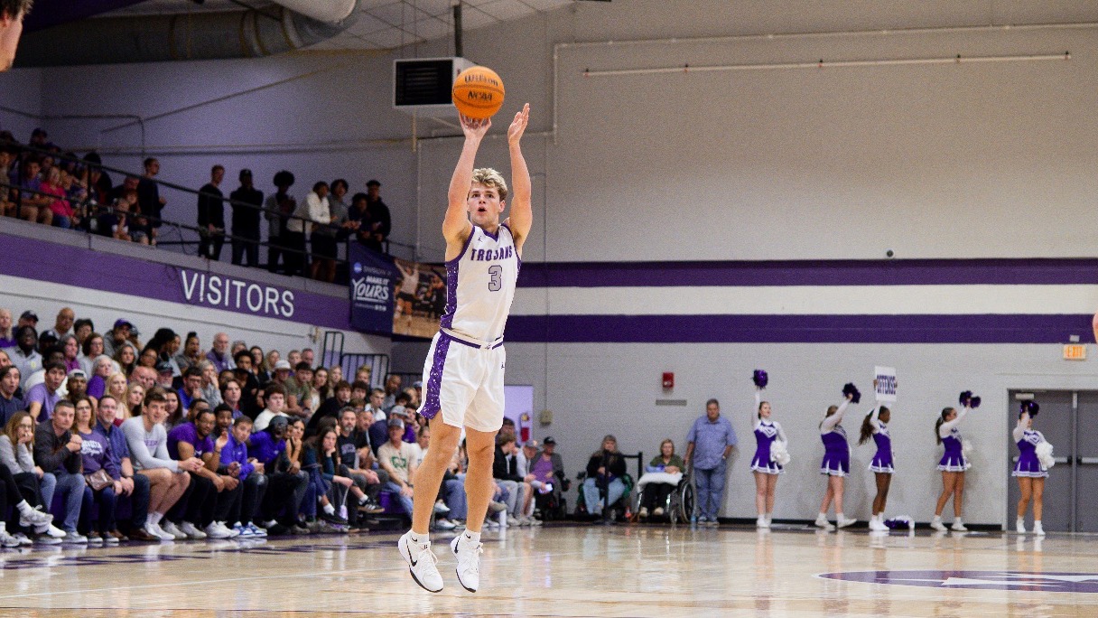 Tyler Moore vs UNION