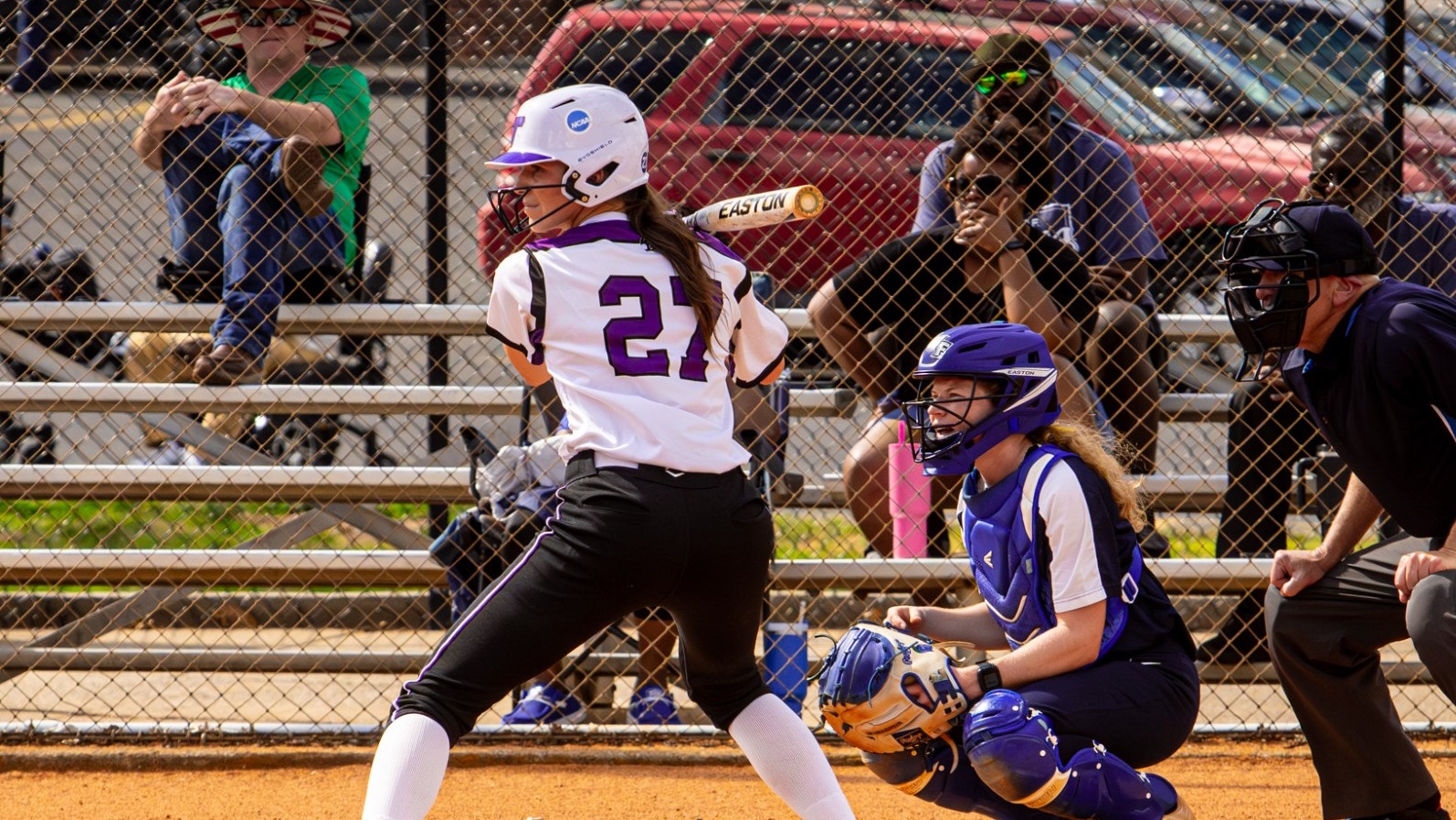 Sarah Nicholson vs UAH 