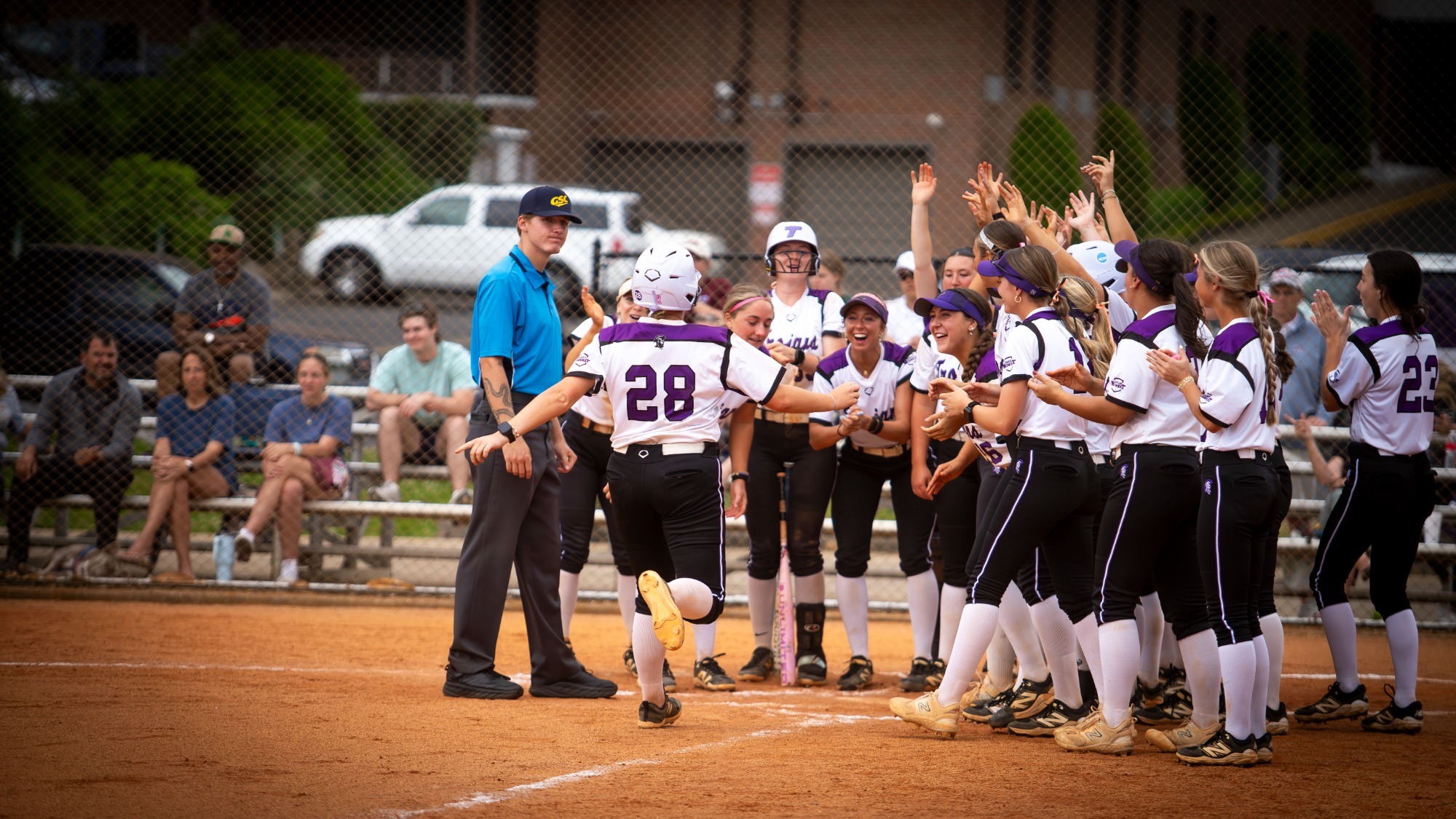 Team/Annabelle Ellis vs LEE