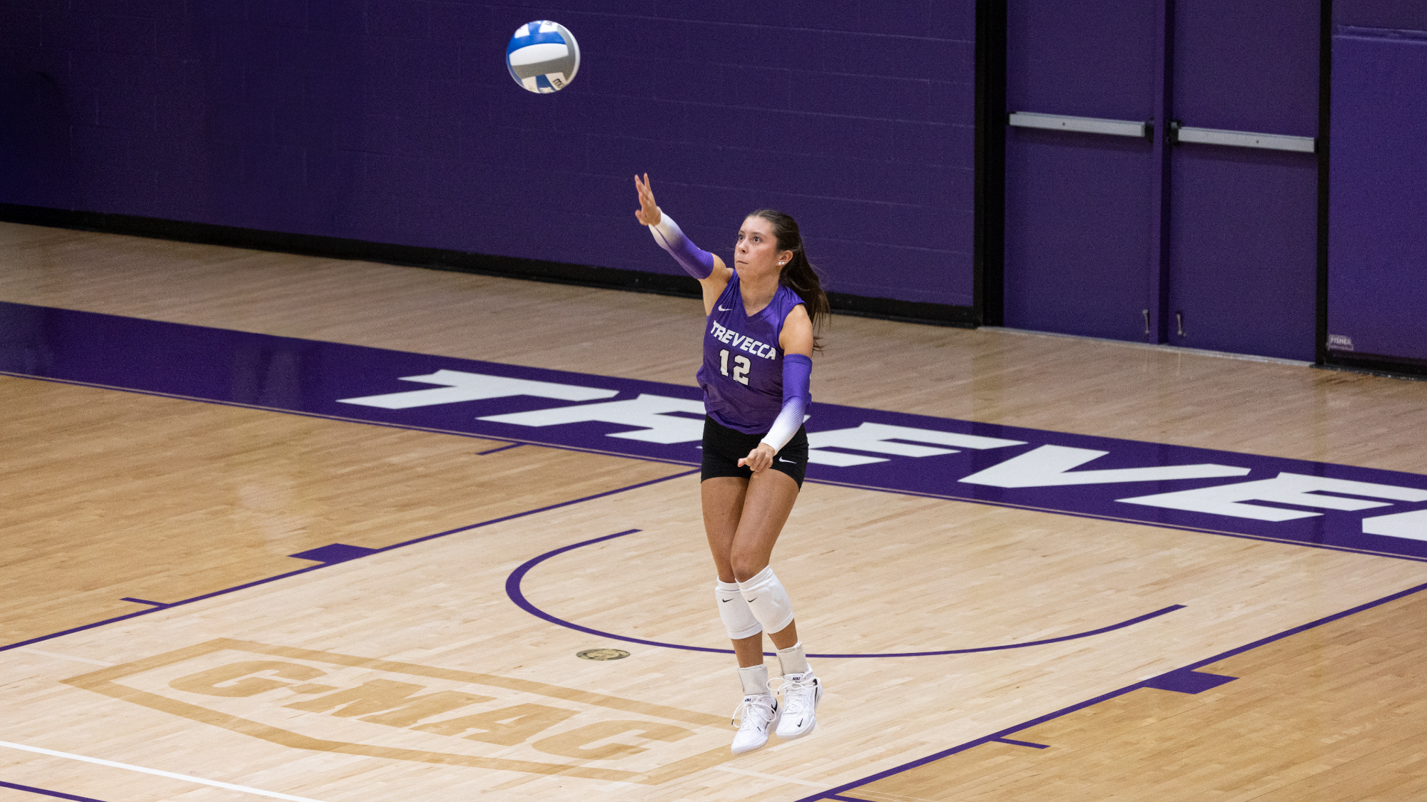 Zoie Elrod Serve