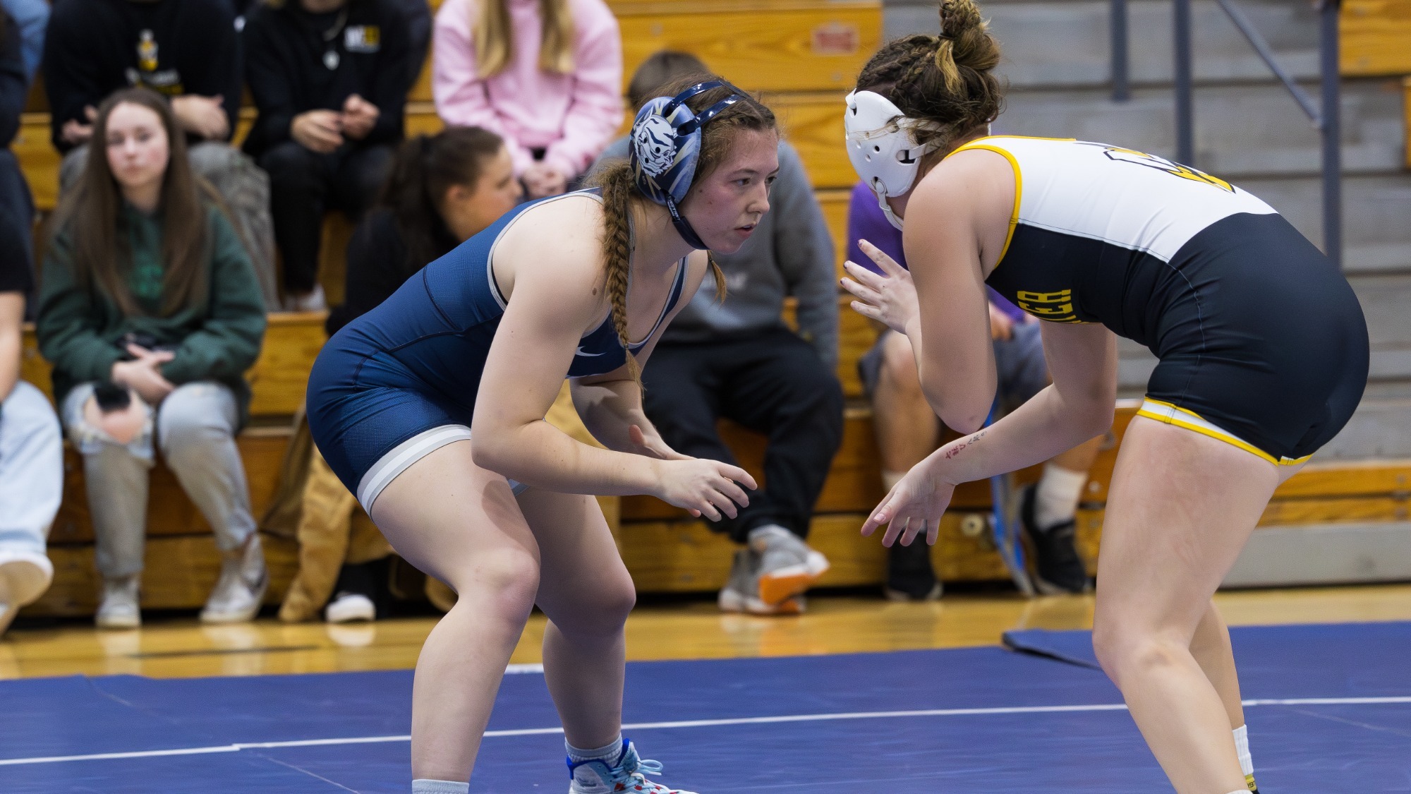 Small, Madison vs Manchester_11-13-25-35