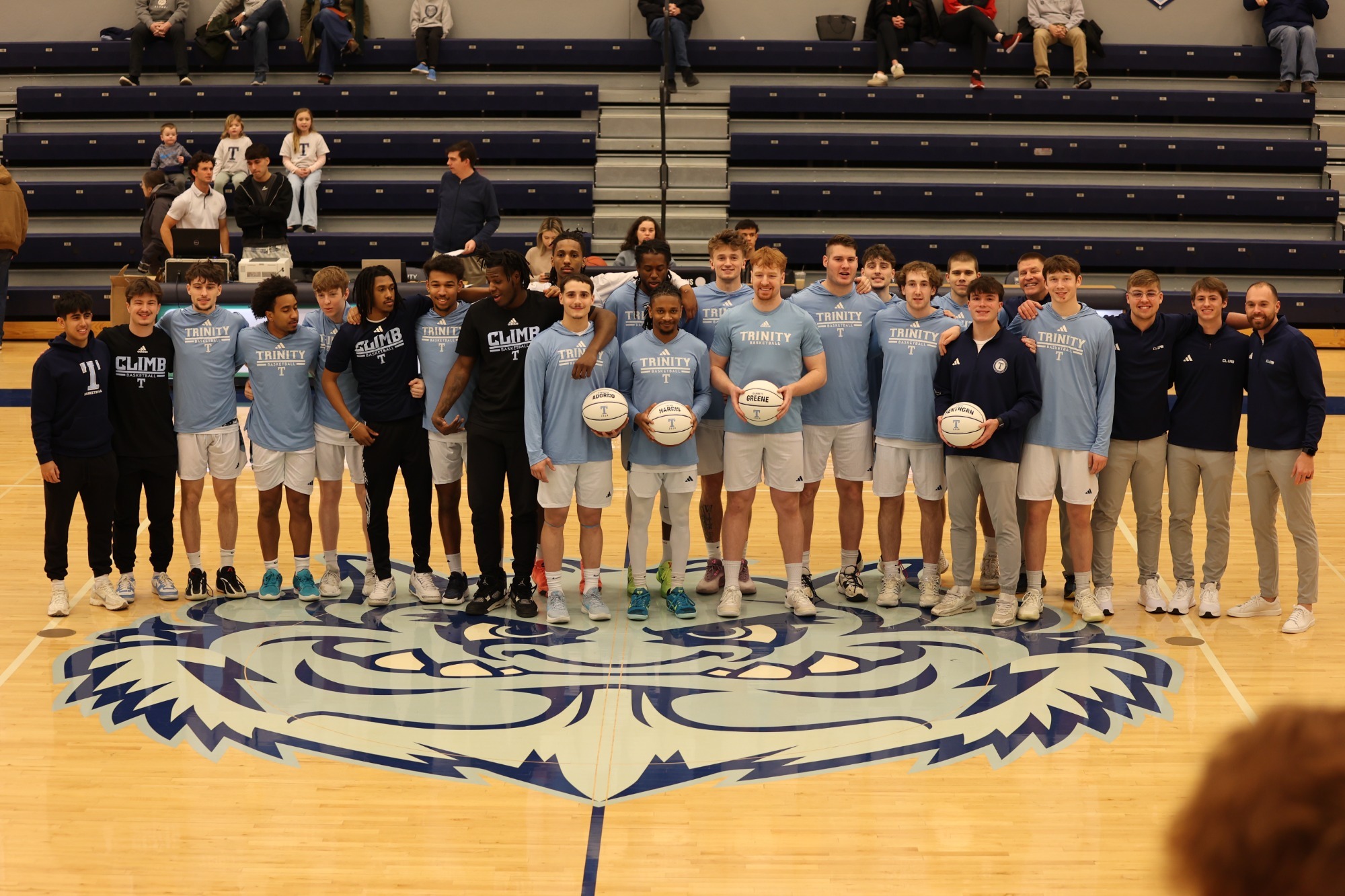 MBB SENIOR DAY 221 