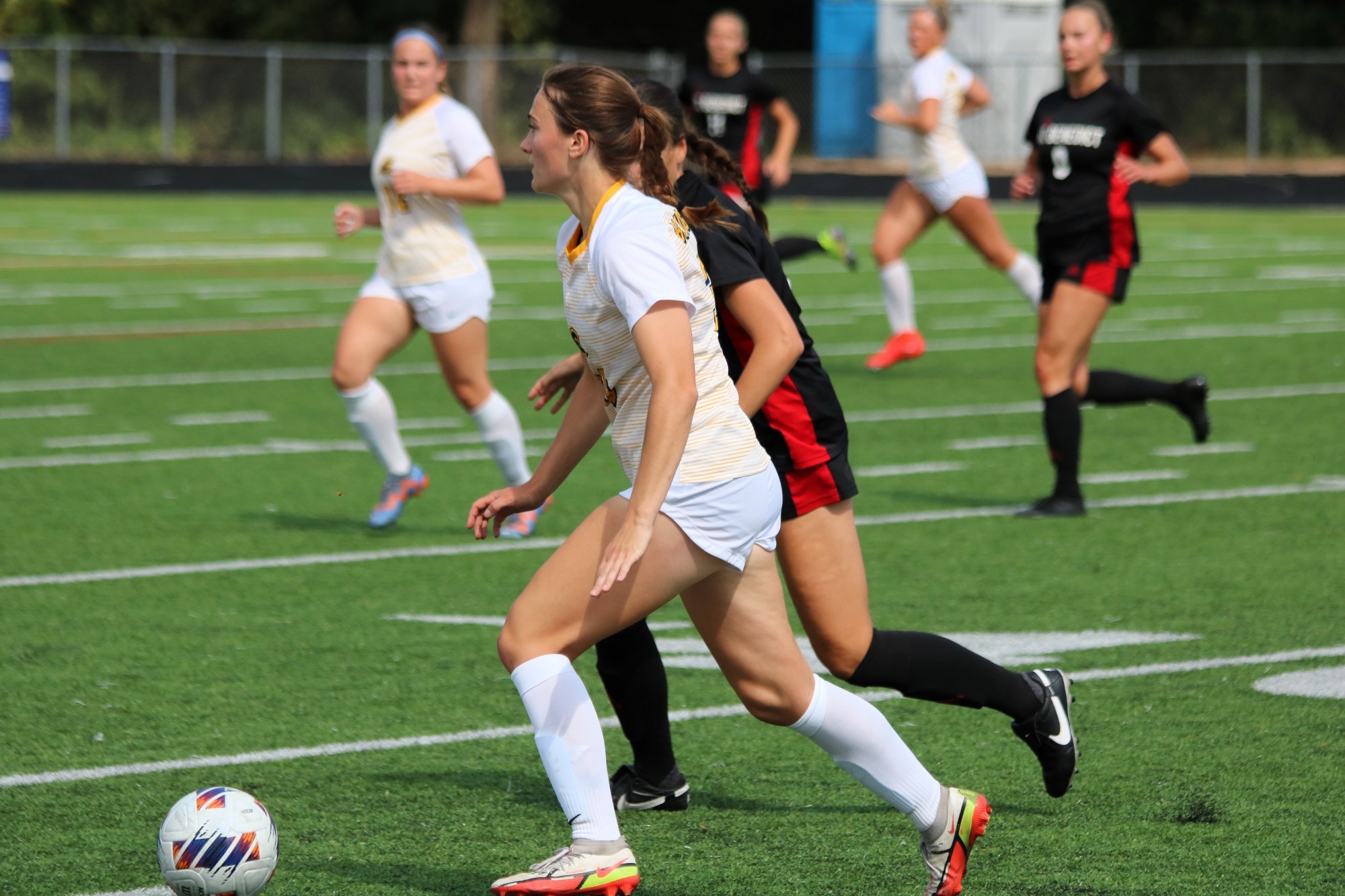 nola-millar-bruzek-2023-24-women-s-soccer-university-of-wisconsin