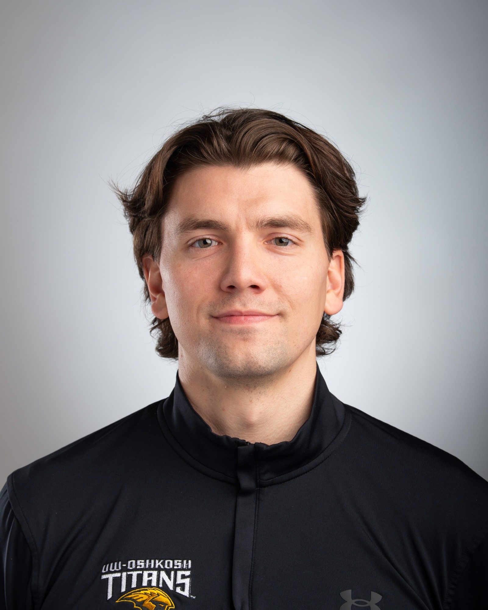 2024 Ian Thom Headshot