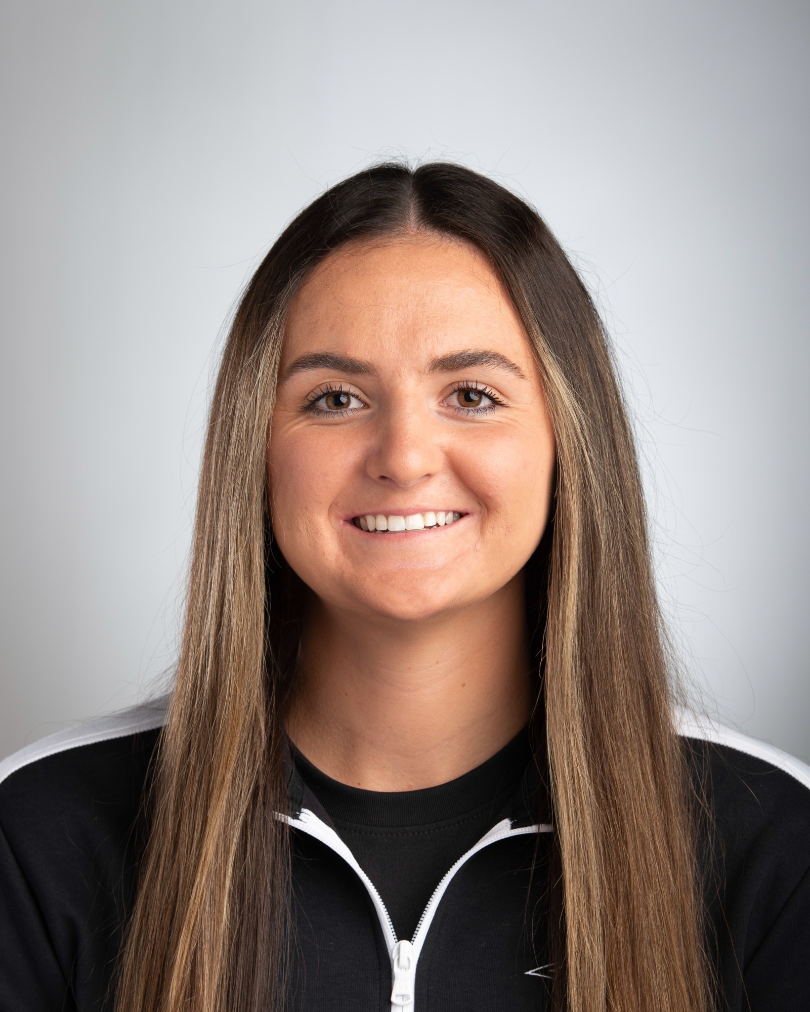 2025 Cassie Schiltz Headshot