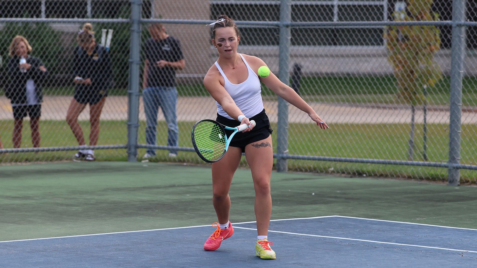 2025 Cate Gerl Action Shot, Stout