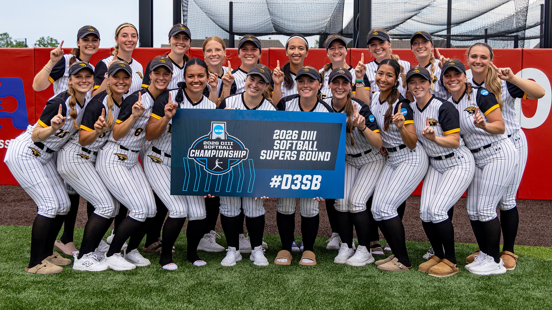 2026 Softball Team Photo, NCAA Regional Champion
