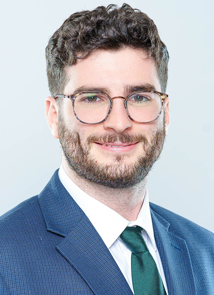 Liam Thompson Illinois Wesleyan Headshot