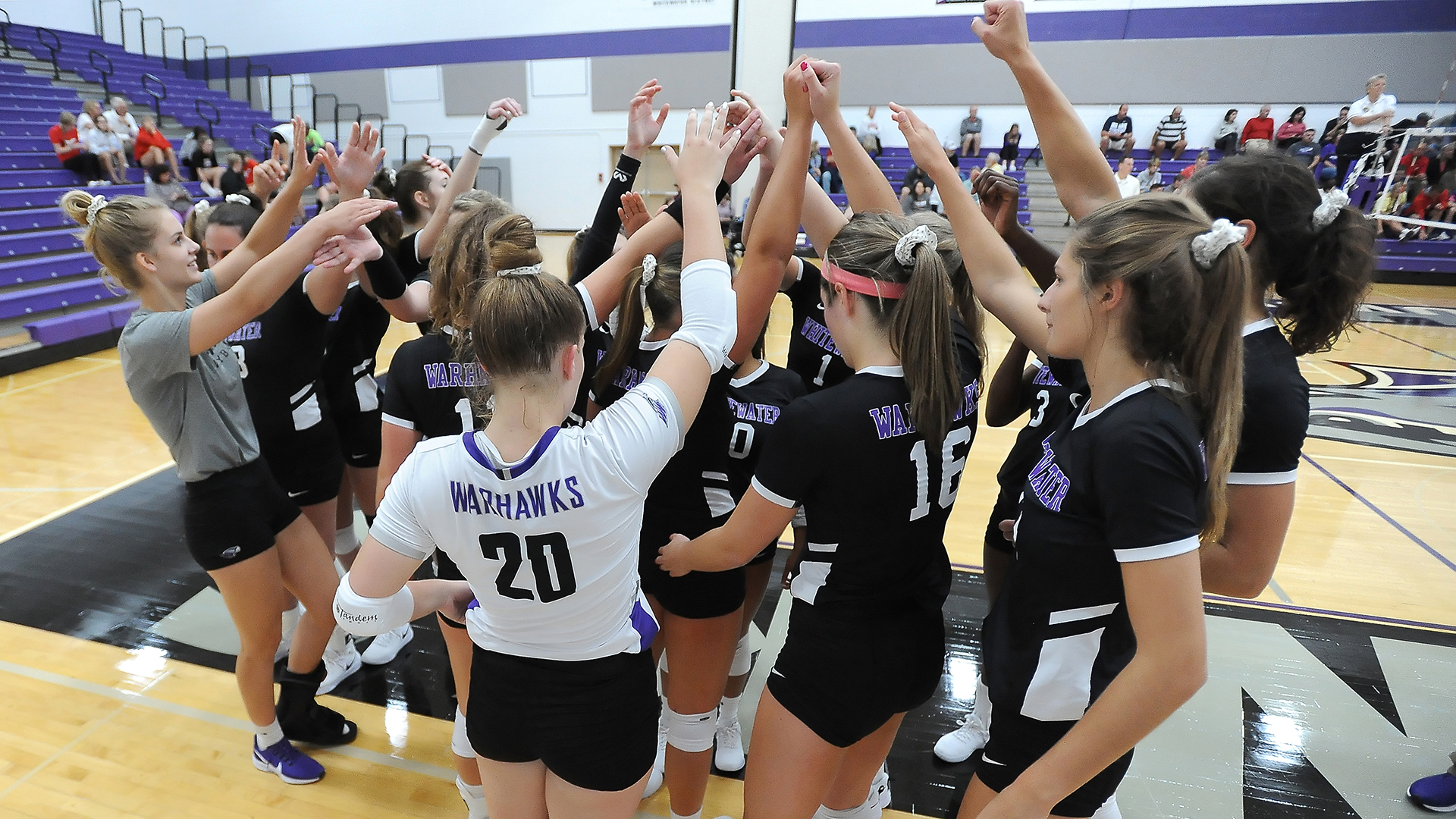 No. 15 Volleyball Bounces Back for Two Wins in Ohio University of