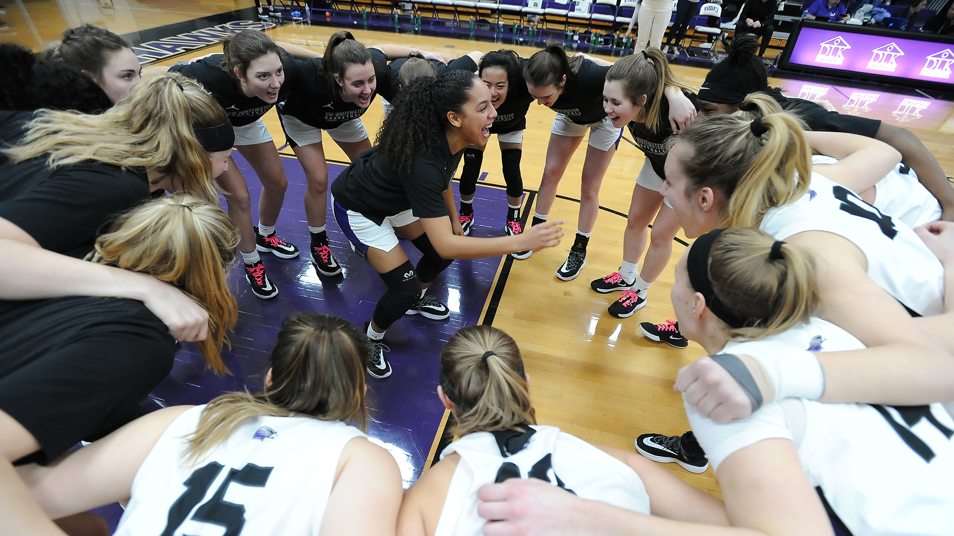 Women's Basketball to Host Redlands in NCAA First Round University of