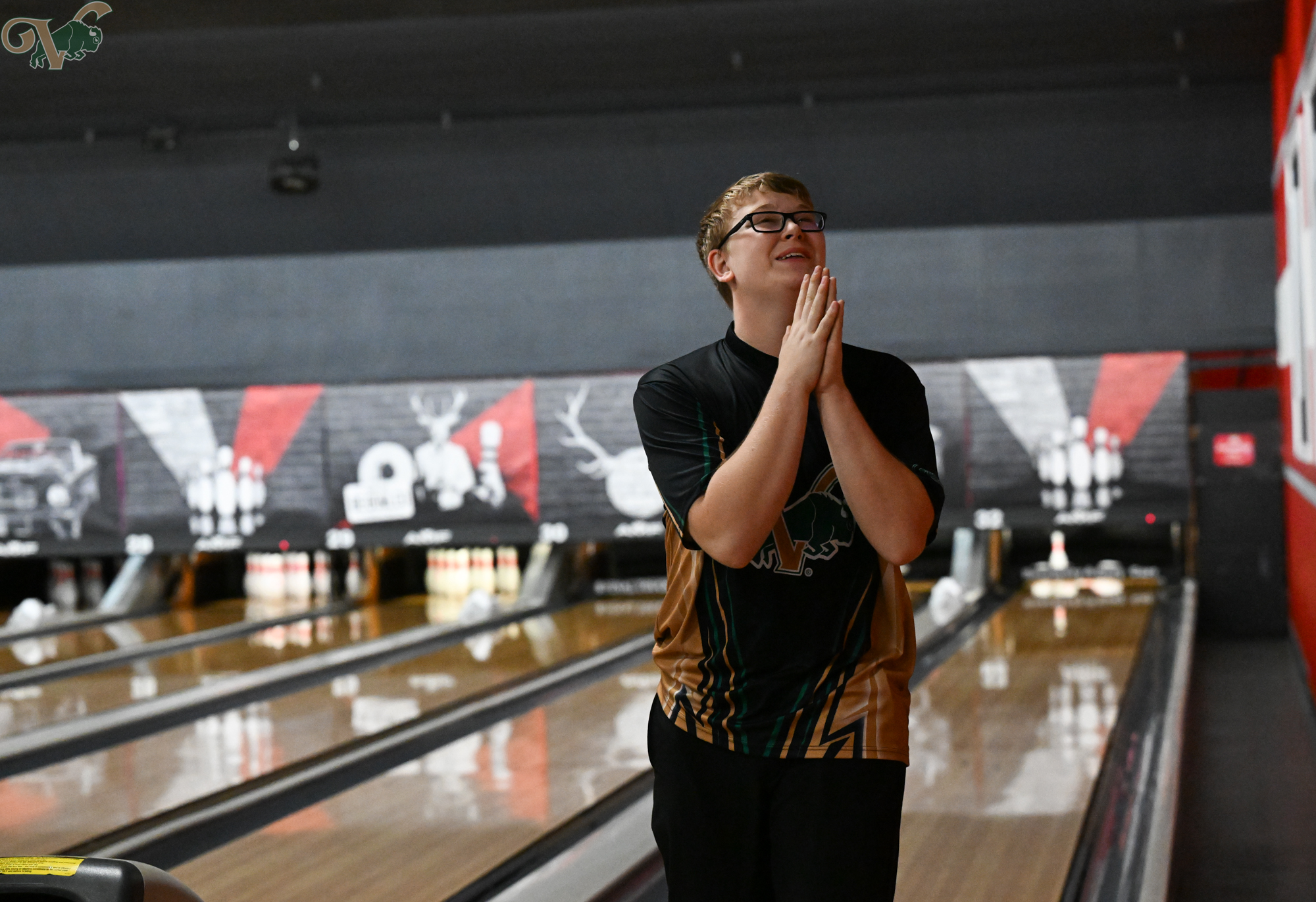 VHS Bowling takes on Leesburg on September 18, 2024, at AMF Leesburg Lanes.