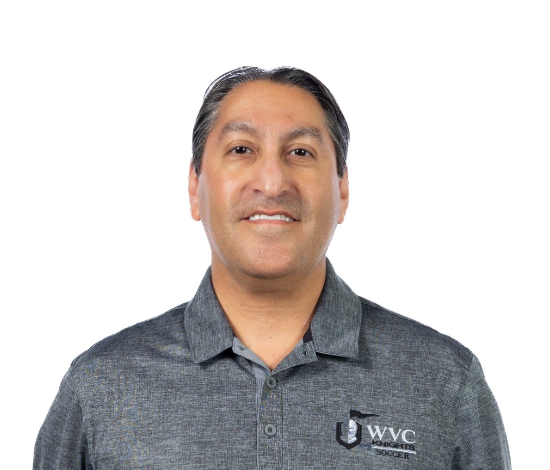Roman Sandoval headshot
