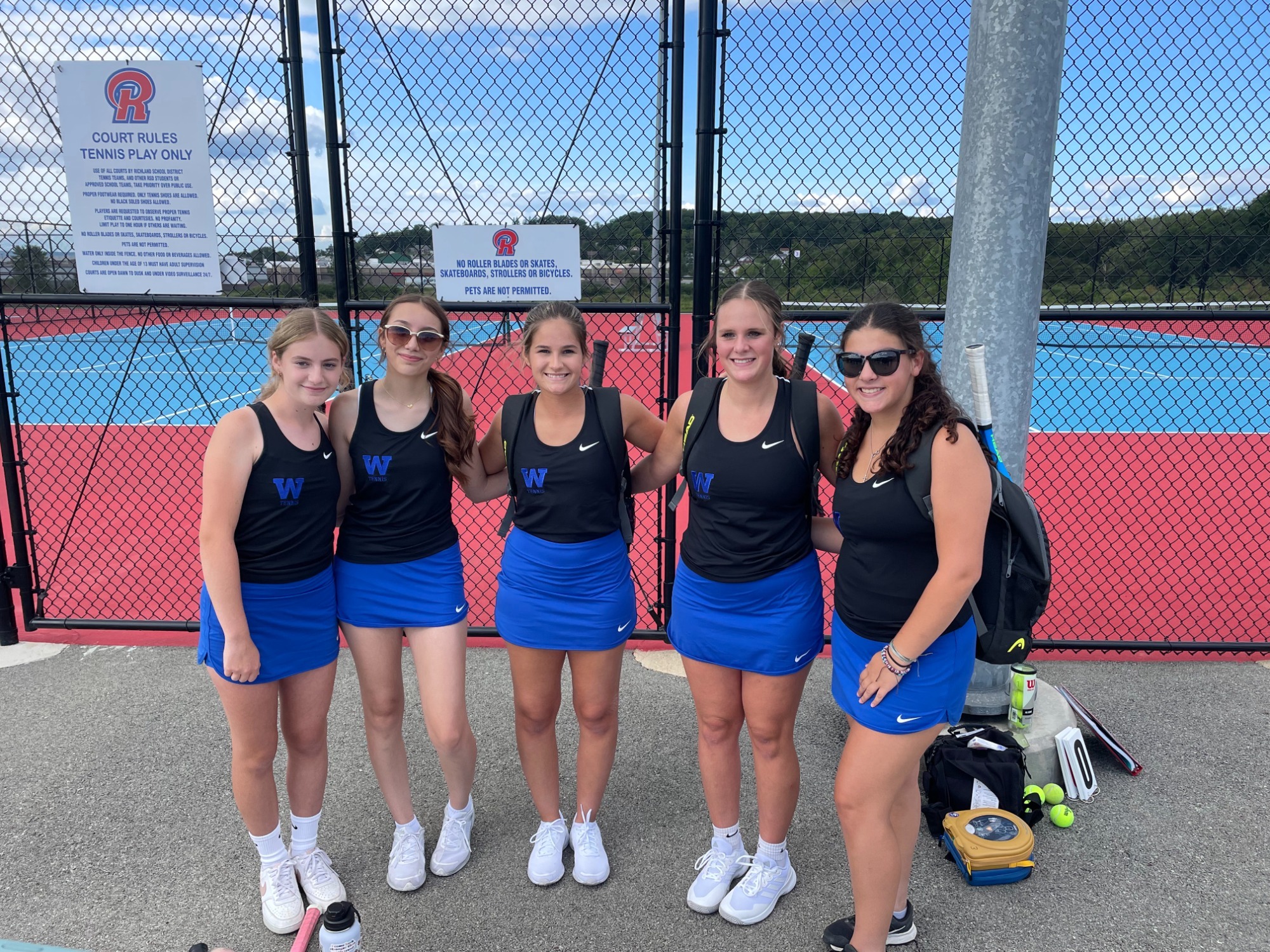 girls tennis vs Richland