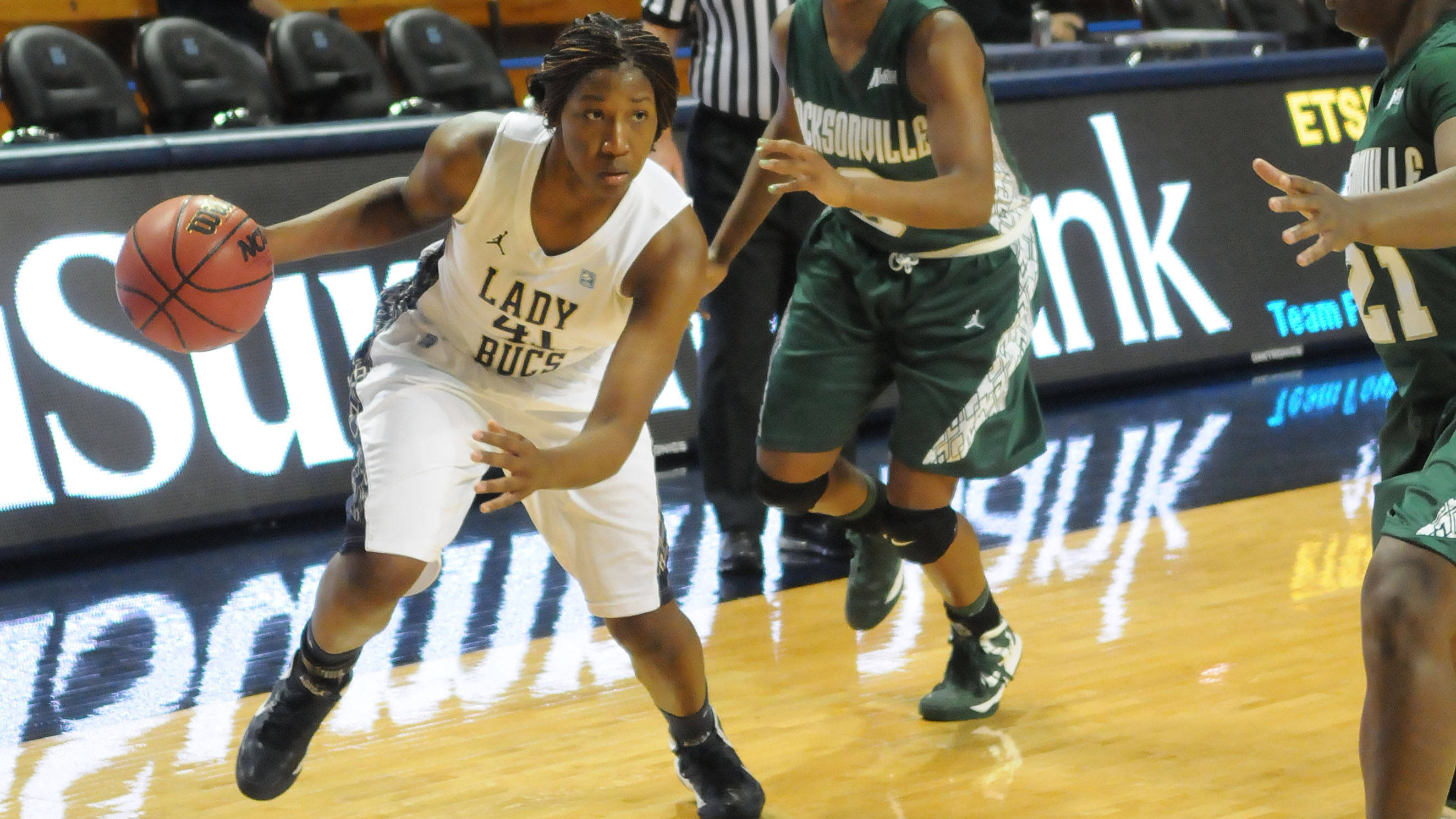Women's Basketball Players of the Week Announced