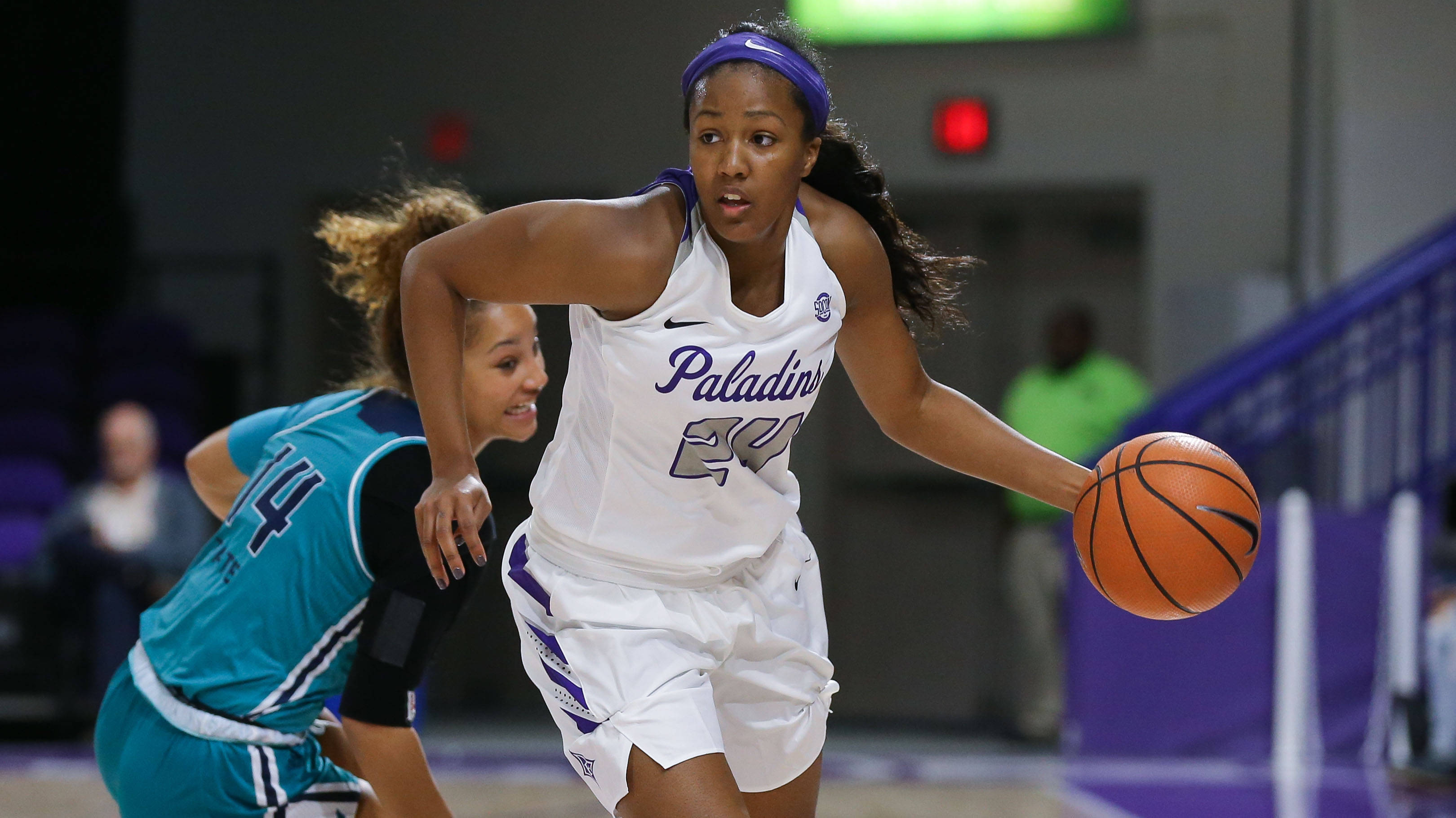 Women's basketball player of the week announced