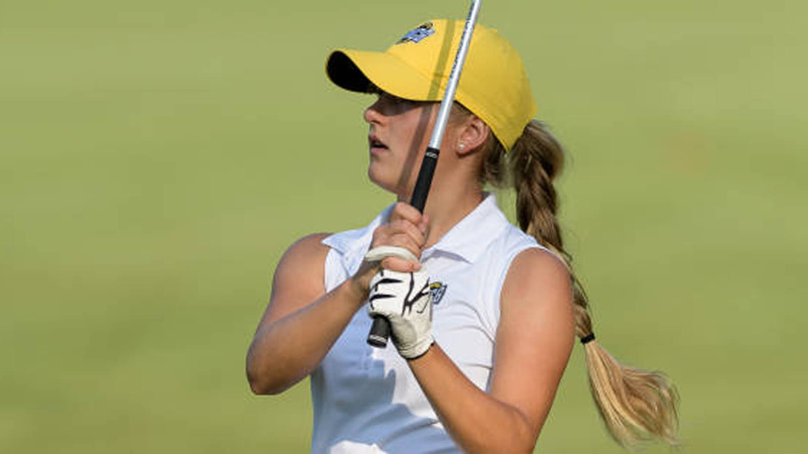 Monday's women's golf roundup