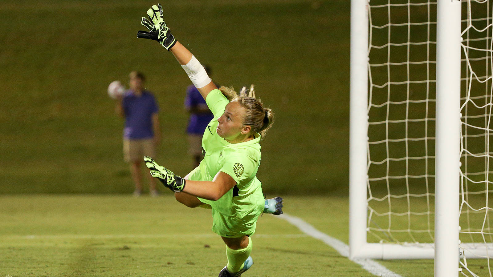 Women's soccer players of the week announced