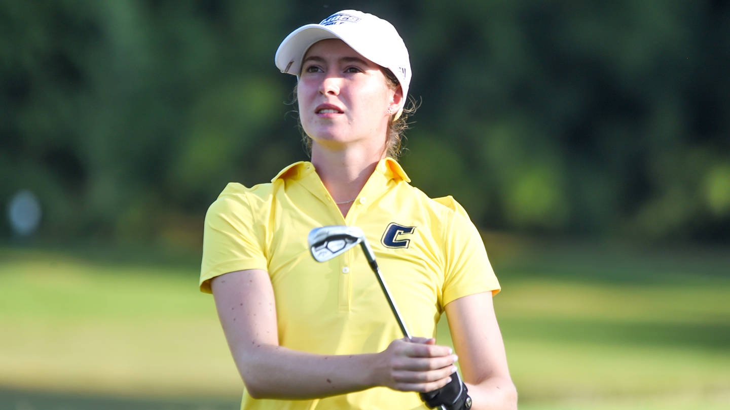 Hamilton leads Chattanooga with record final round