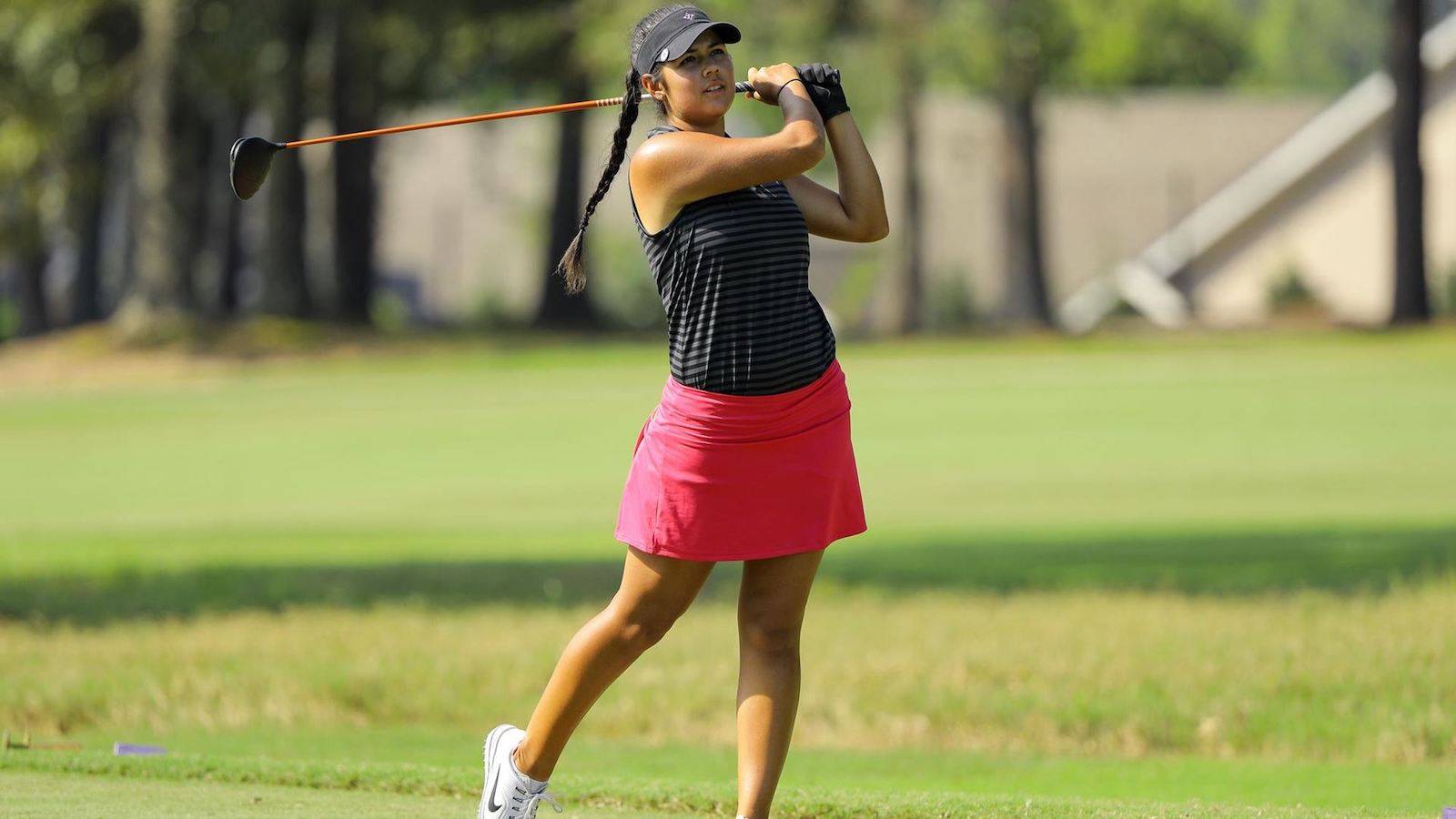 Srinivasan named women's golfer of the week